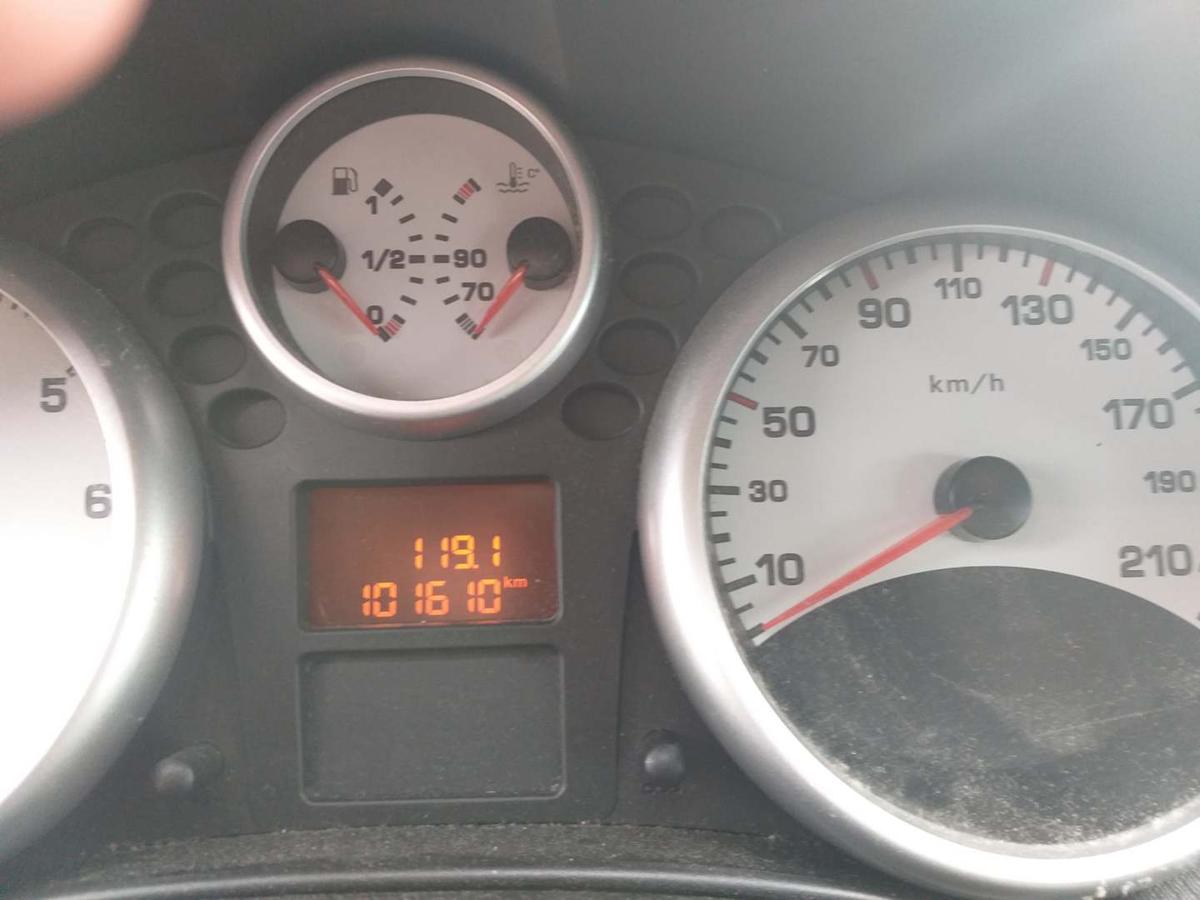 Peugeot 207 original Motor KFV 1.4 54kw funktionsgeprüft Bj.2008